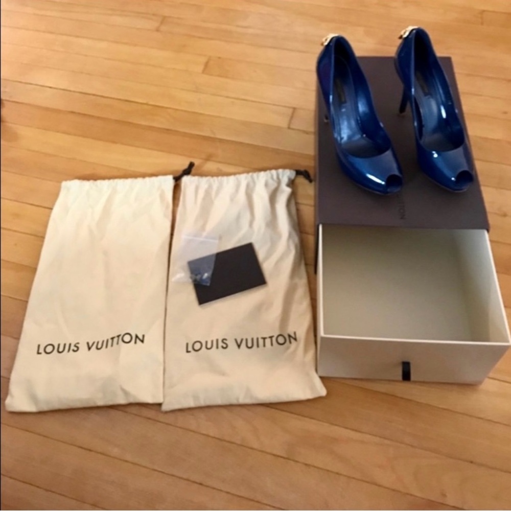 Louis Vuitton Blue Patent Leather Heels - Picture 5 of 7